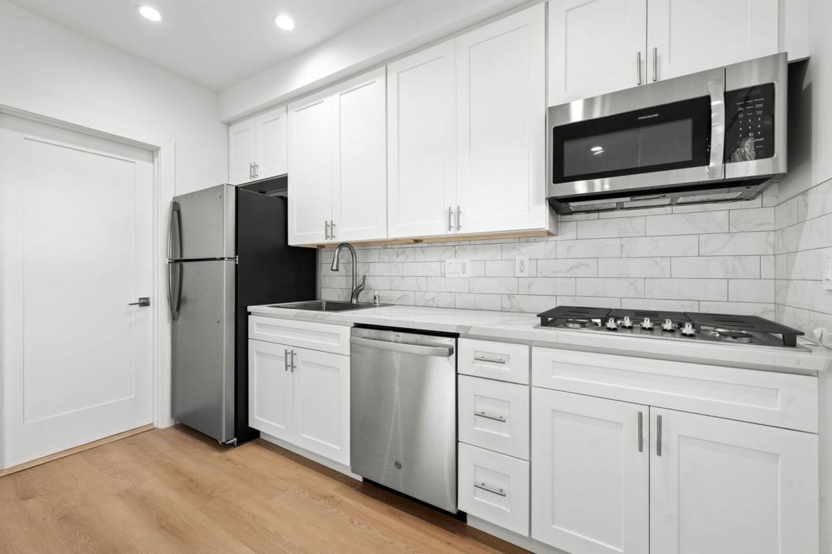 House for rent at 2105 Camden Ave, Los Angeles, CA 90025