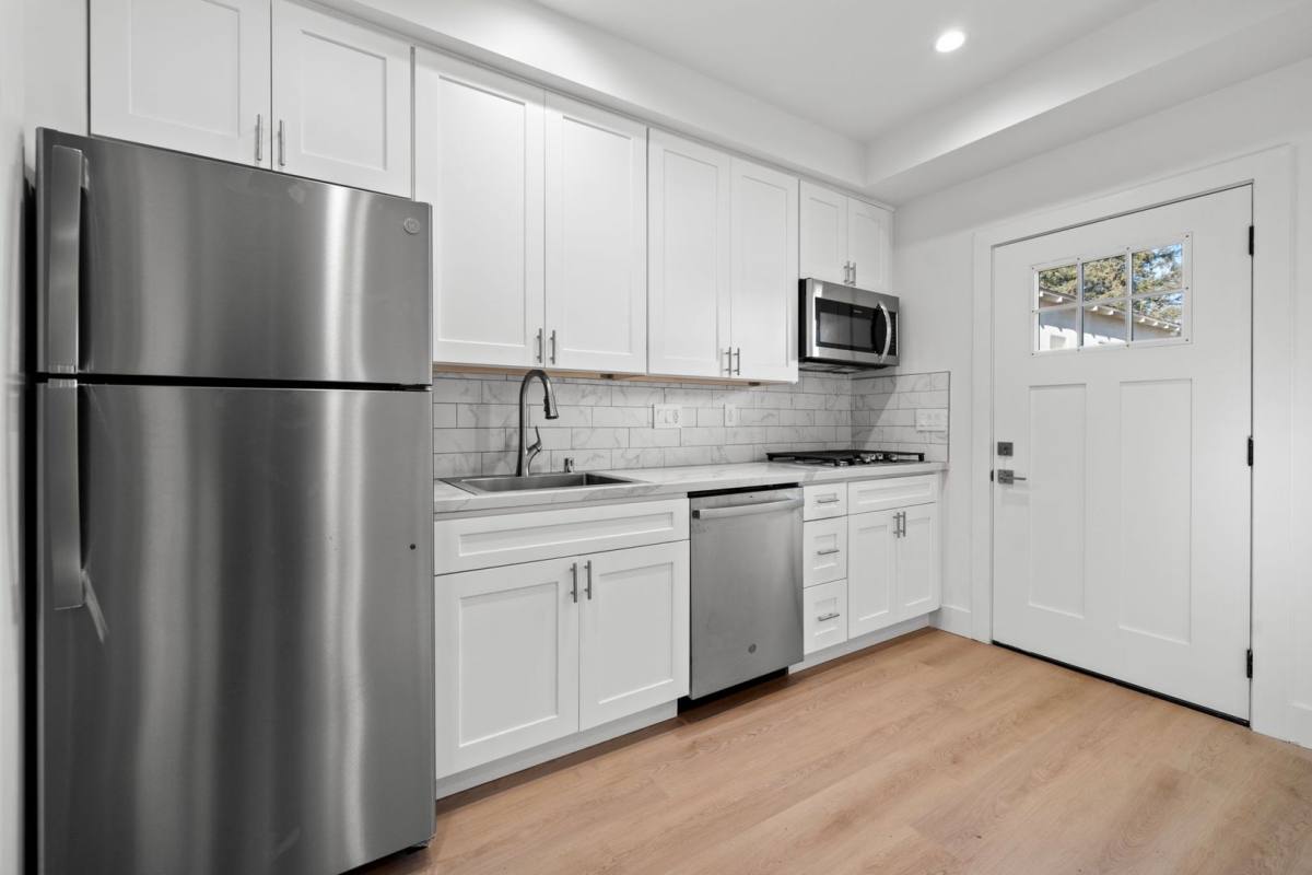 House for rent at 2105 Camden Ave, Los Angeles, CA 90025