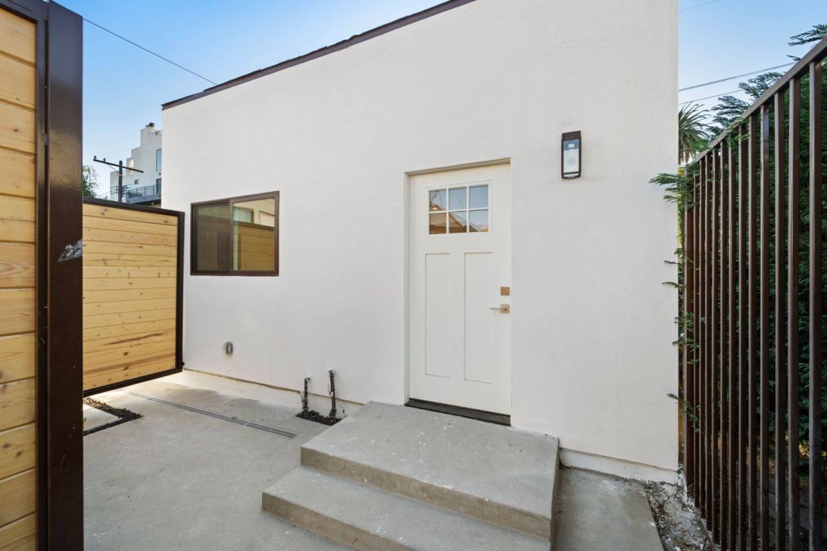 House for rent at 2105 Camden Ave, Los Angeles, CA 90025
