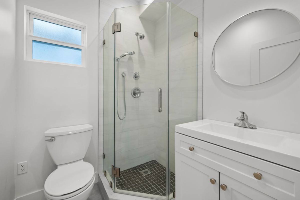 House for rent at 2105 Camden Ave, Los Angeles, CA 90025