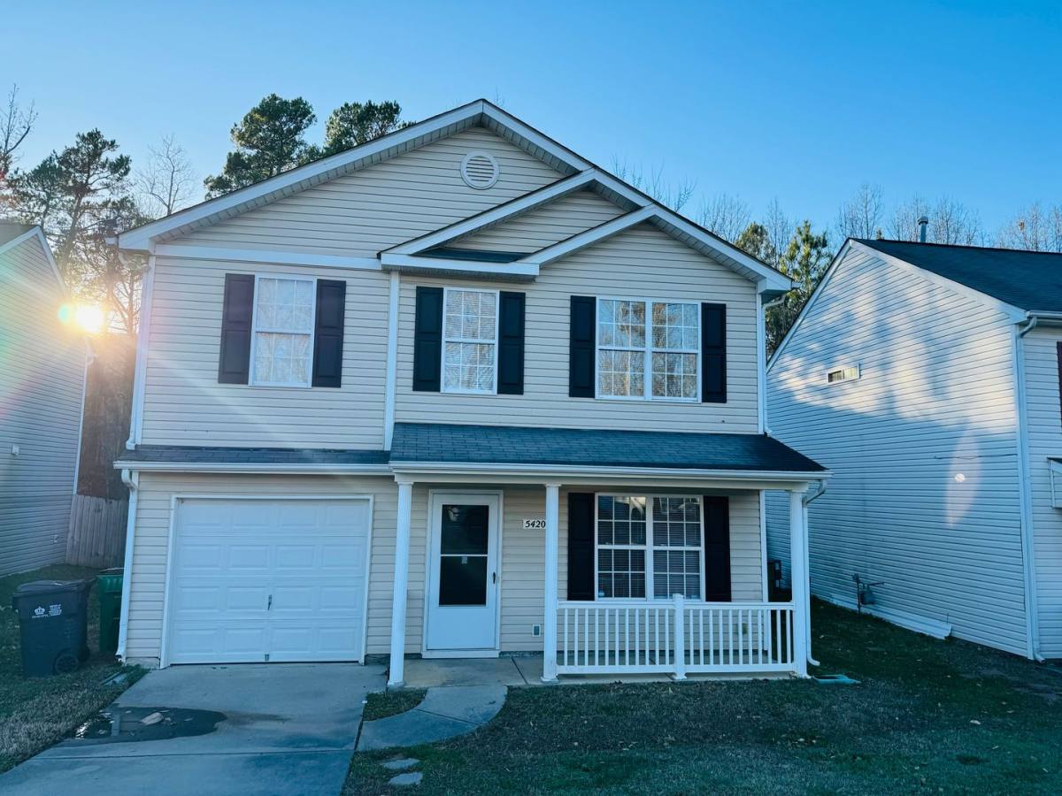 House for rent at 5420 Henderson Oaks Dr, Charlotte, NC 28269