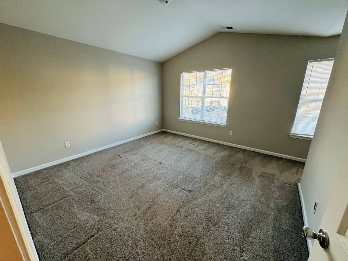 House for rent at 5420 Henderson Oaks Dr, Charlotte, NC 28269