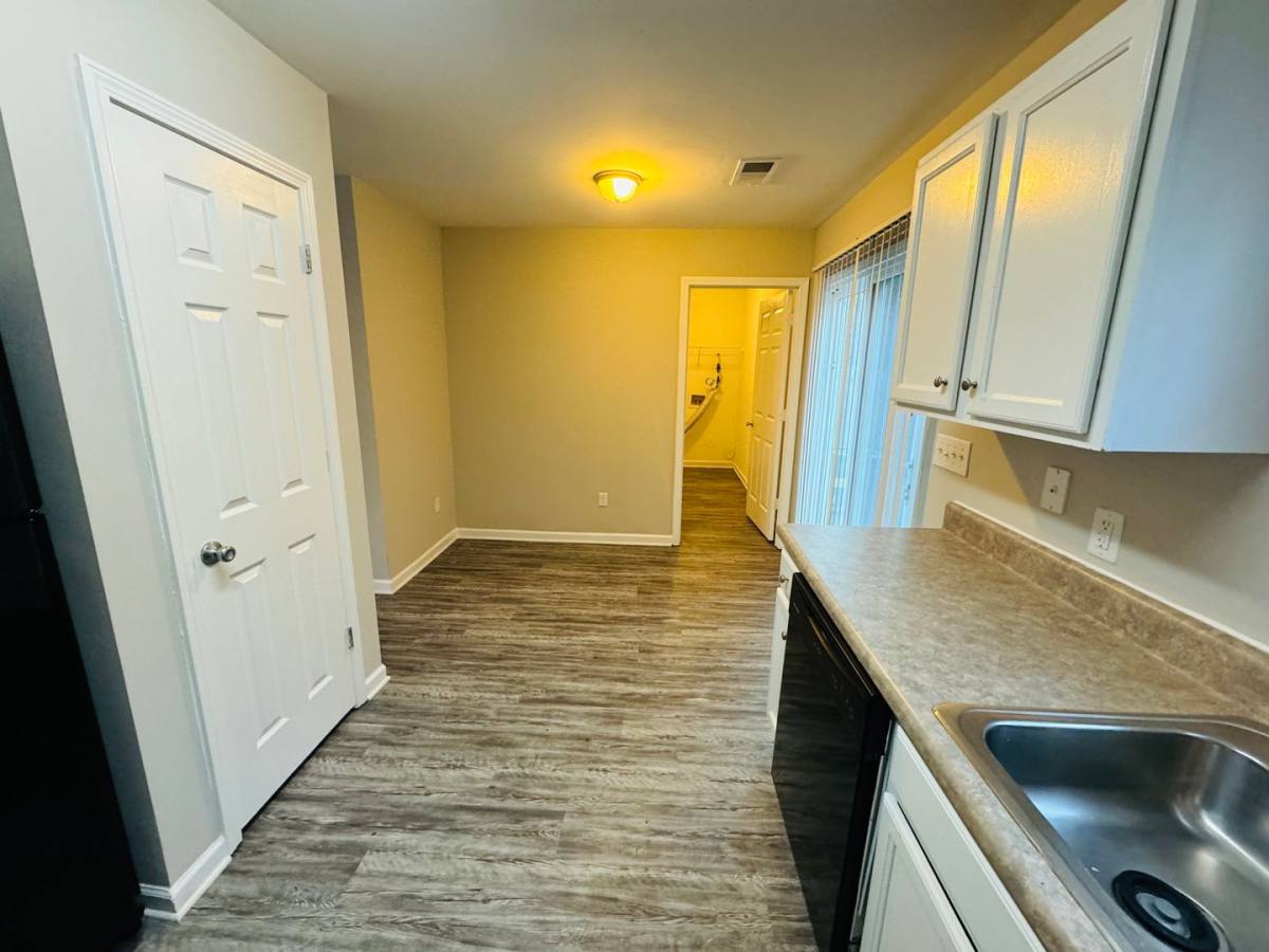 House for rent at 5420 Henderson Oaks Dr, Charlotte, NC 28269