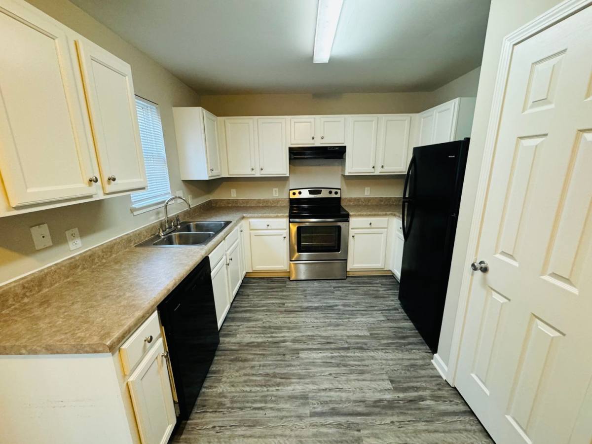 House for rent at 5420 Henderson Oaks Dr, Charlotte, NC 28269