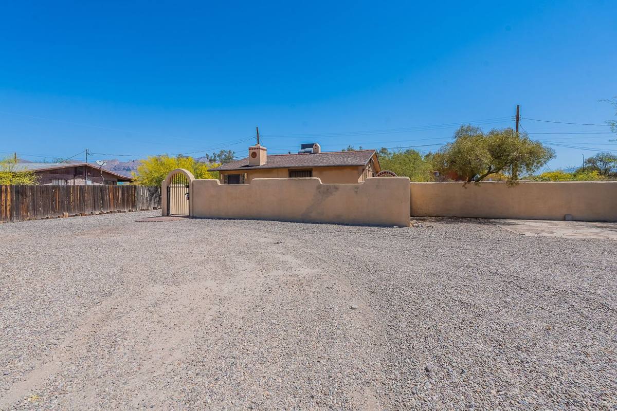 House for rent at 3118 N Santa Rita Ave, Tucson, AZ 85719