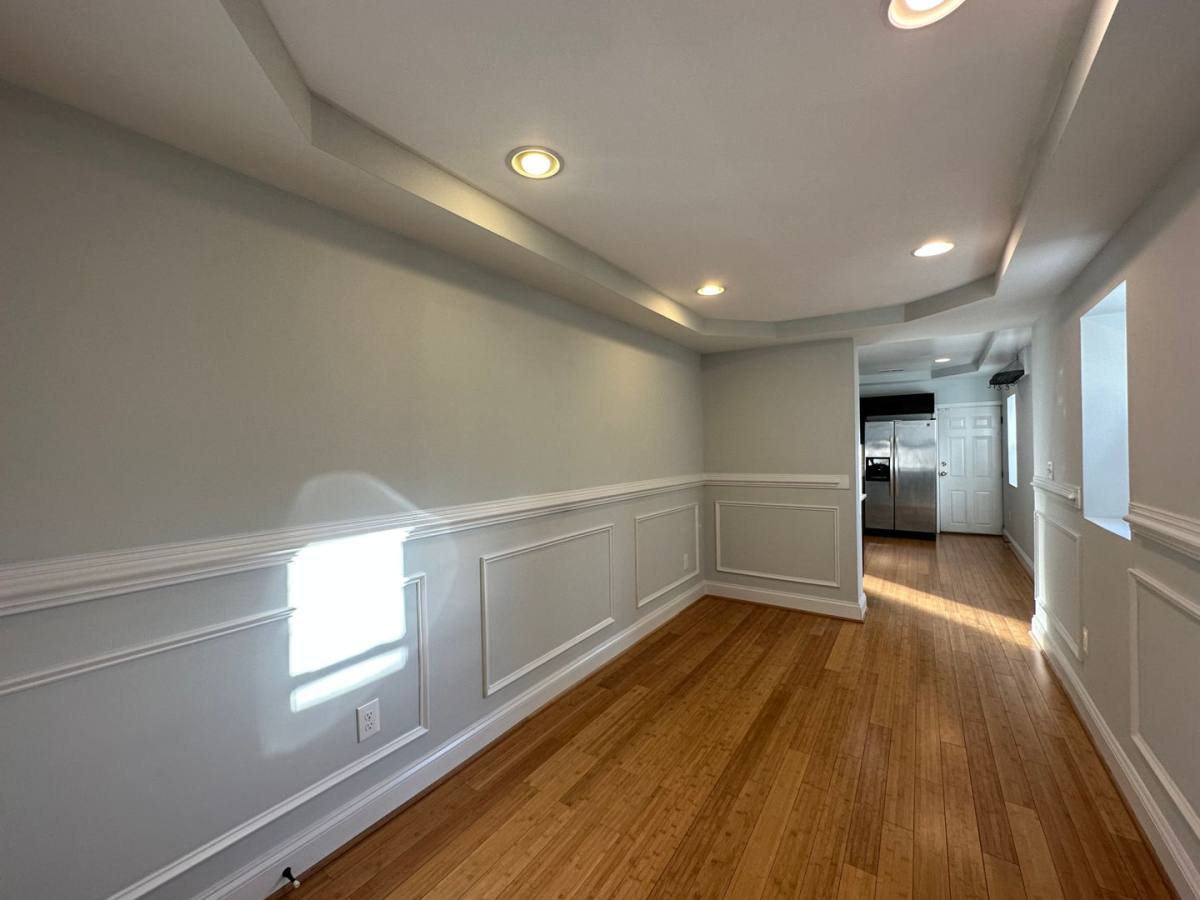 Townhouse for rent at 305 S Ann St, Baltimore, MD 21231
