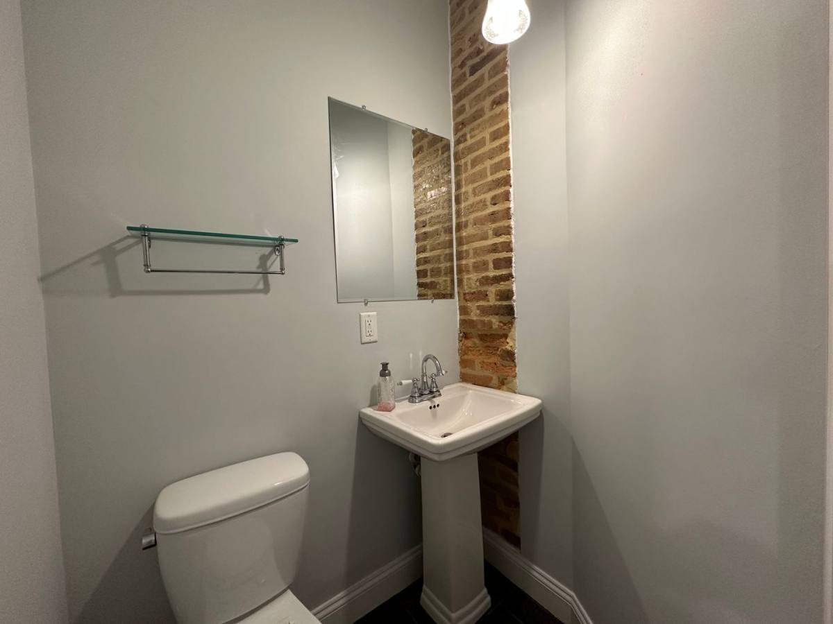 Townhouse for rent at 305 S Ann St, Baltimore, MD 21231