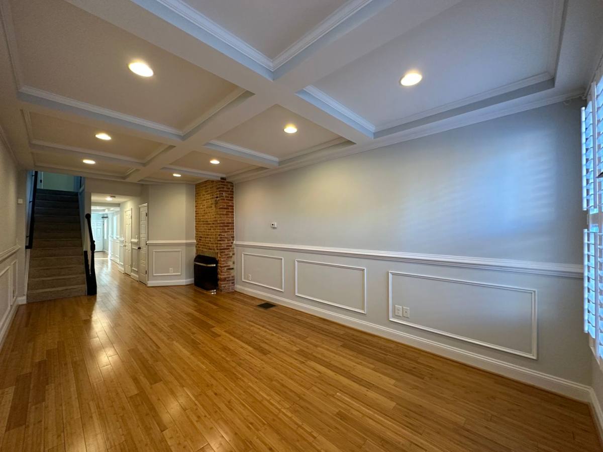 Townhouse for rent at 305 S Ann St, Baltimore, MD 21231