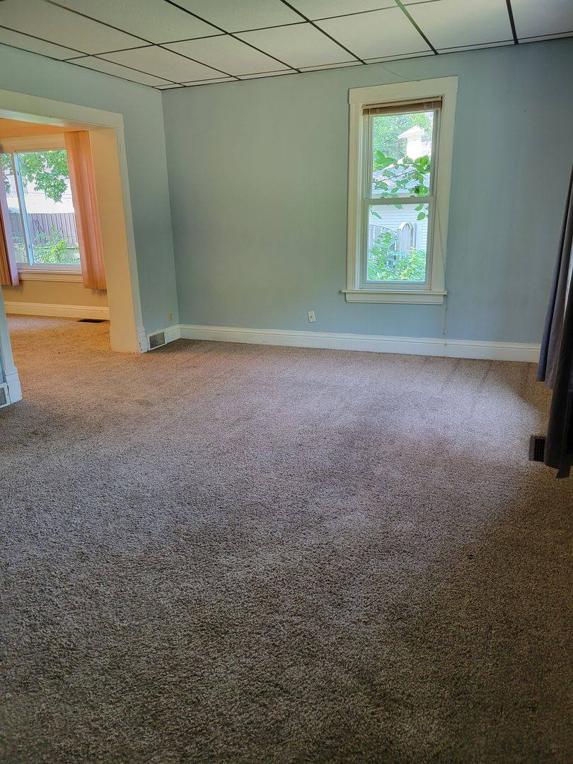 Apartment for rent at 512 E Maple St, River Falls, WI 54022