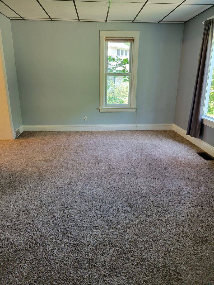 Apartment for rent at 512 E Maple St, River Falls, WI 54022