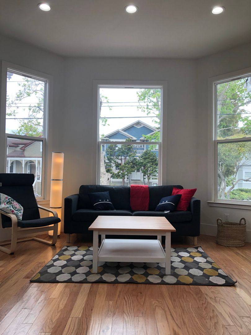 Apartment for rent at 2060 San Antonio Ave, Alameda, CA 94501