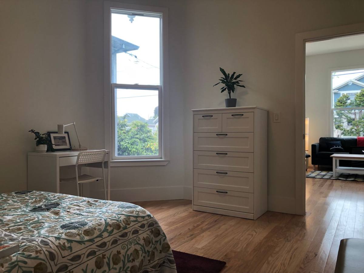 Apartment for rent at 2060 San Antonio Ave, Alameda, CA 94501