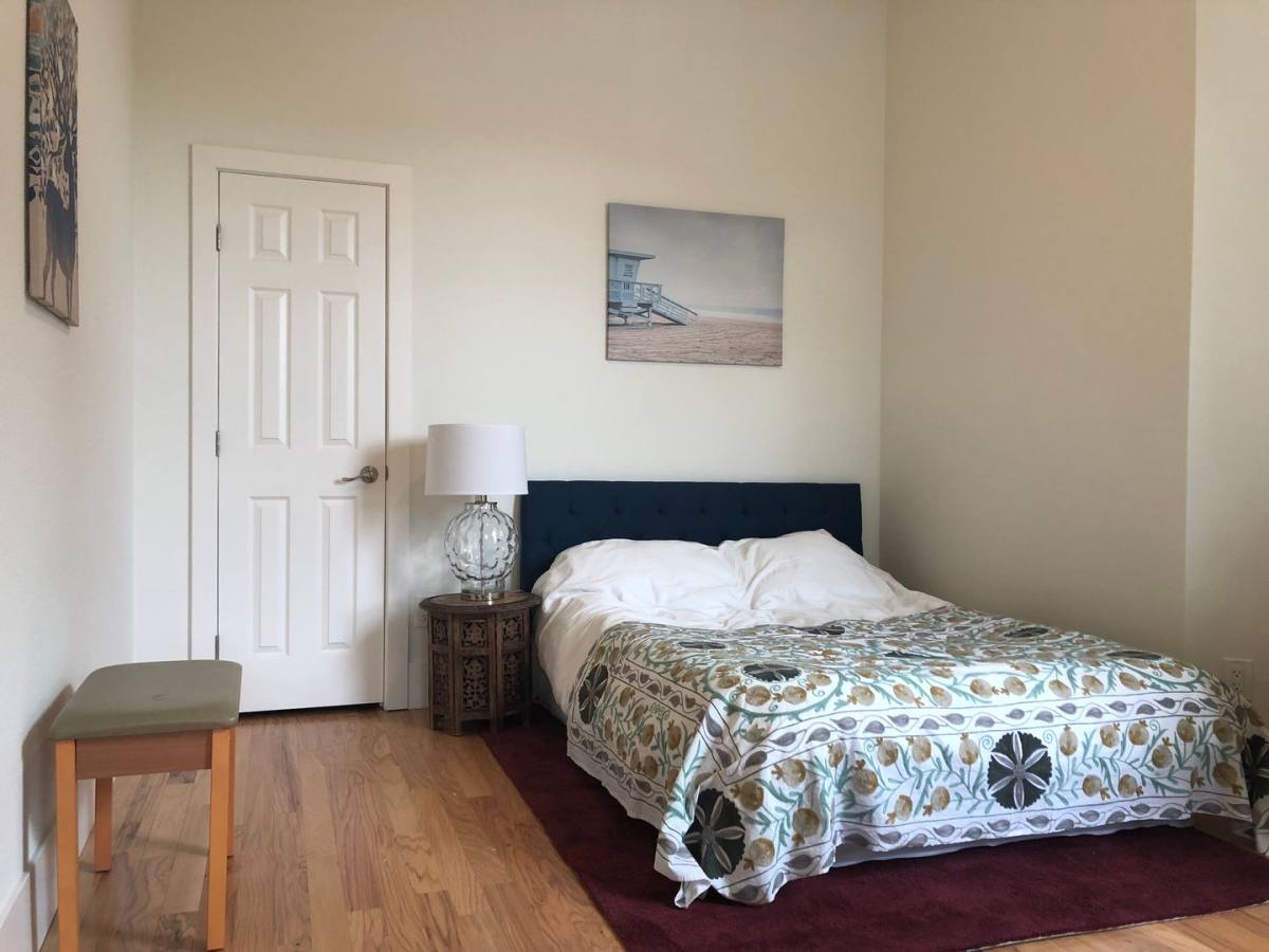 Apartment for rent at 2060 San Antonio Ave, Alameda, CA 94501