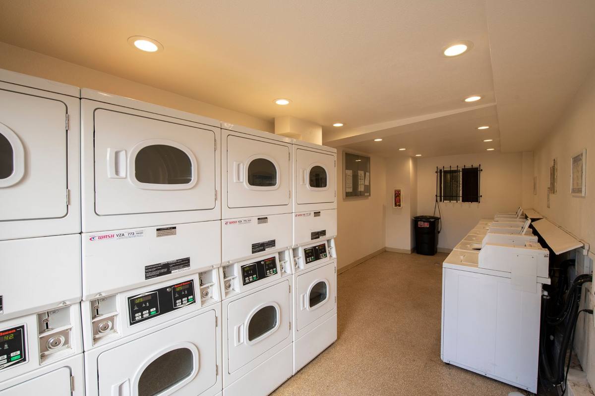 Apartment for rent at 400 408 E Mission Ave, Escondido, CA 92025