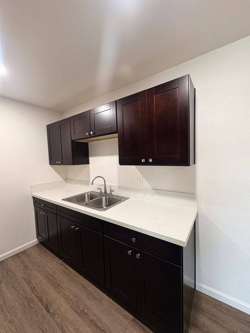 Apartment for rent at 400 408 E Mission Ave, Escondido, CA 92025