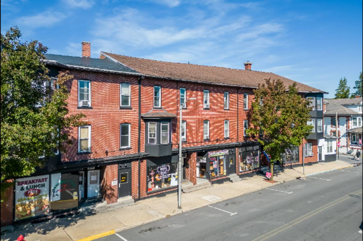 Townhouse for rent at 9-23 E Main St, Kutztown, PA 19530