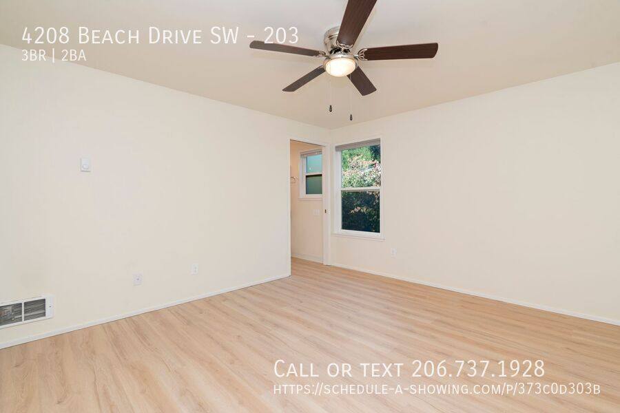 Apartment for rent at 4208 Beach Dr SW #203, Seattle, WA 98116