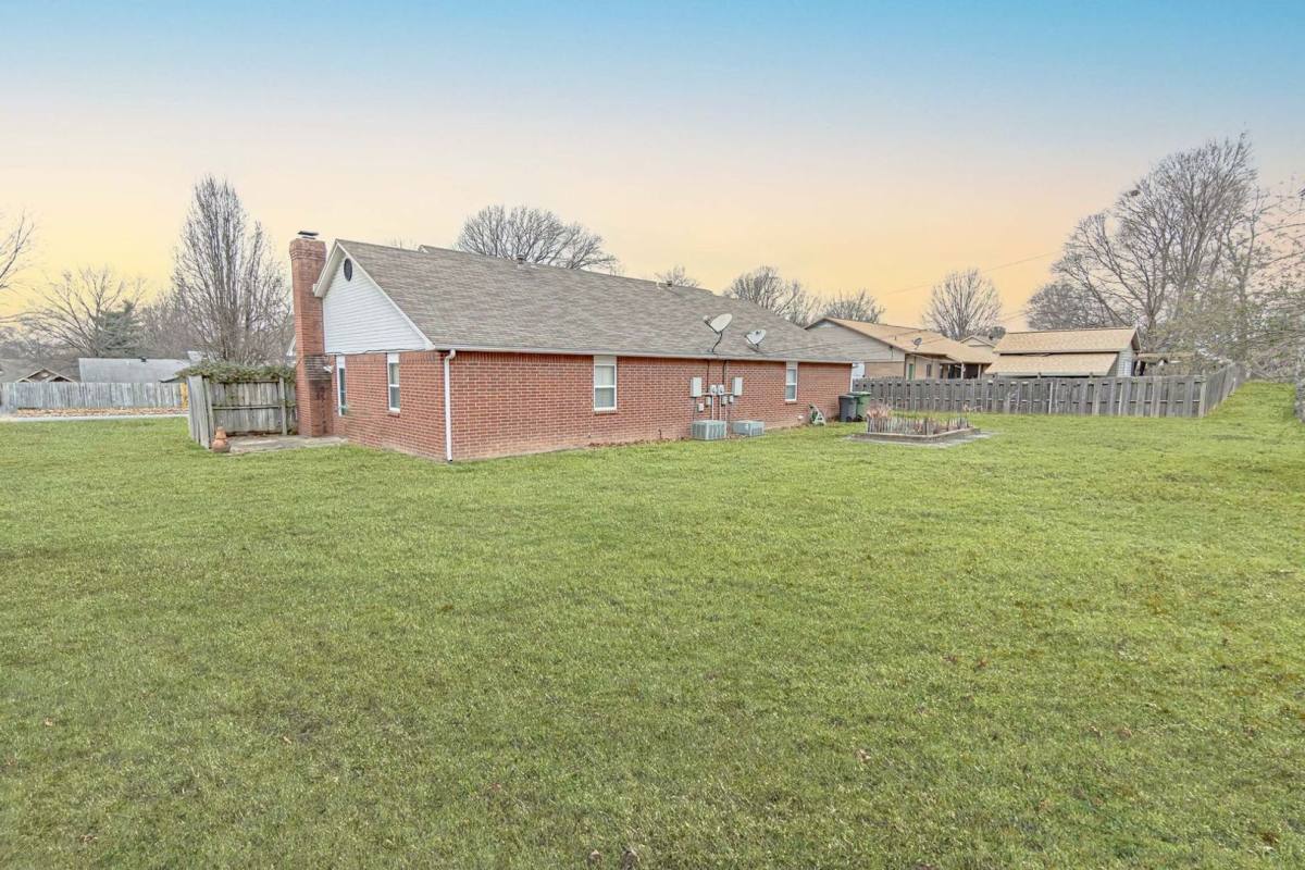 House for rent at 1403 S 12th St, Rogers, AR 72758