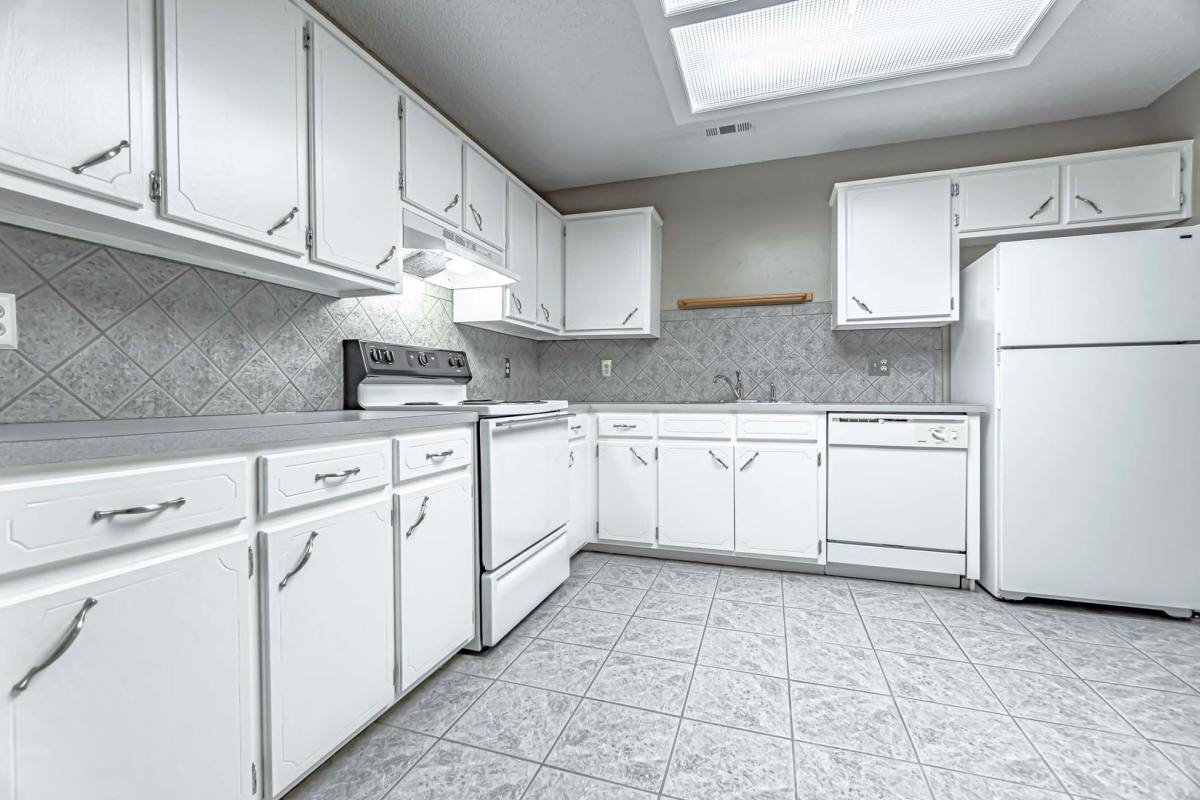 House for rent at 1403 S 12th St, Rogers, AR 72758