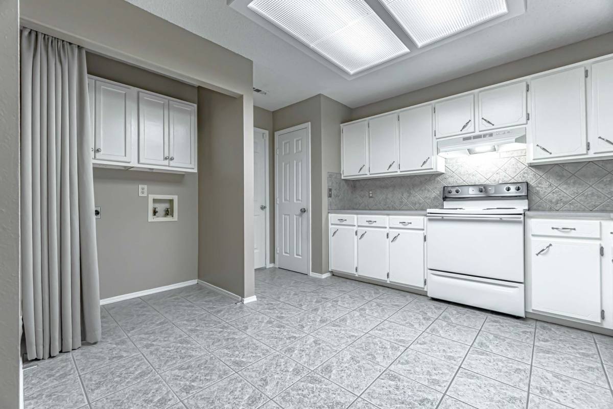House for rent at 1403 S 12th St, Rogers, AR 72758