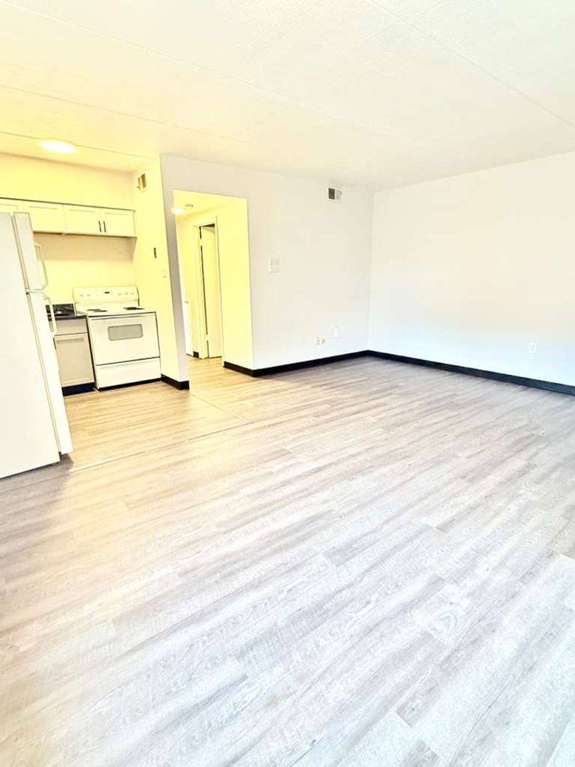 Apartment for rent at 464 S Ave, Verona, PA 15147