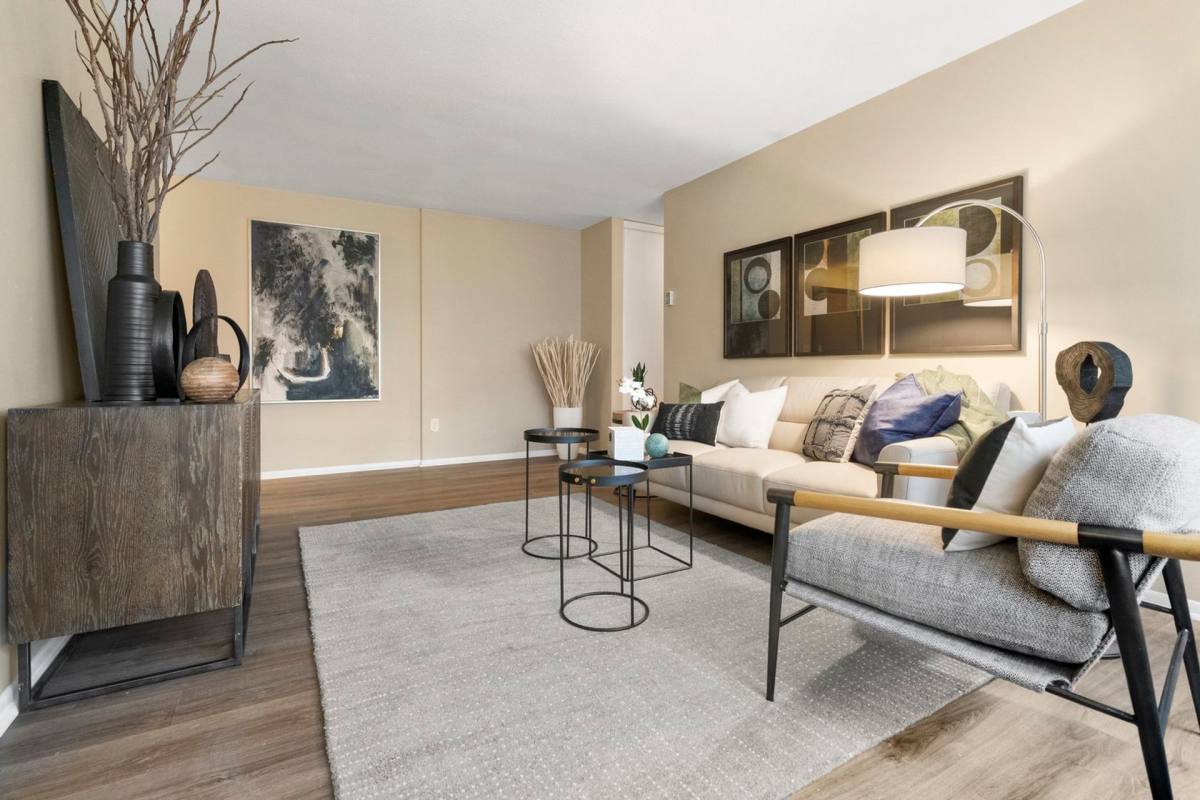 Apartment for rent at 5621 Minnetonka Blvd, Minneapolis, MN 55416