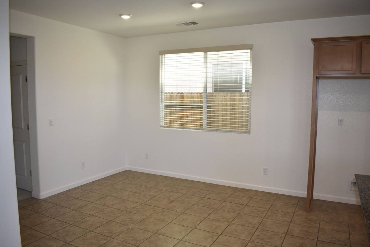 House for rent at 1655 Lion St, Rocklin, CA 95765