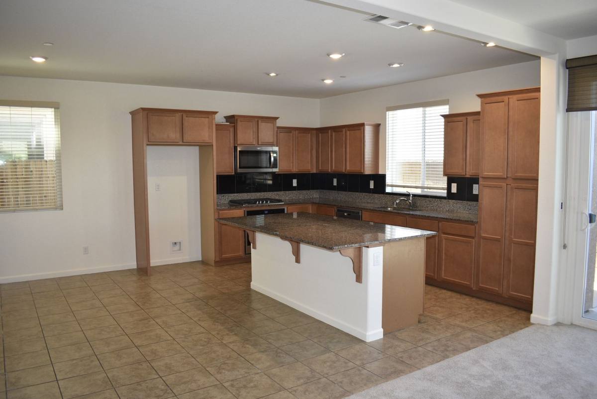 House for rent at 1655 Lion St, Rocklin, CA 95765
