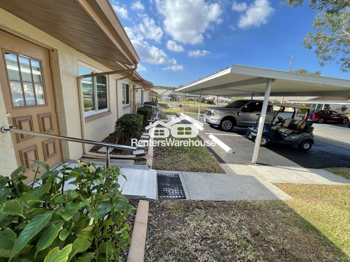 Condo for rent at 110 Gloucester Blvd #110, Sun City Center, FL 33573