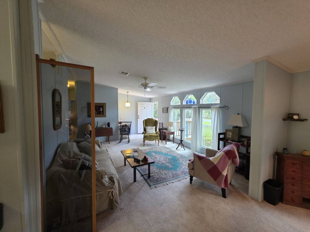 House for rent at 858 E Winnetka St, Hernando, FL 34442