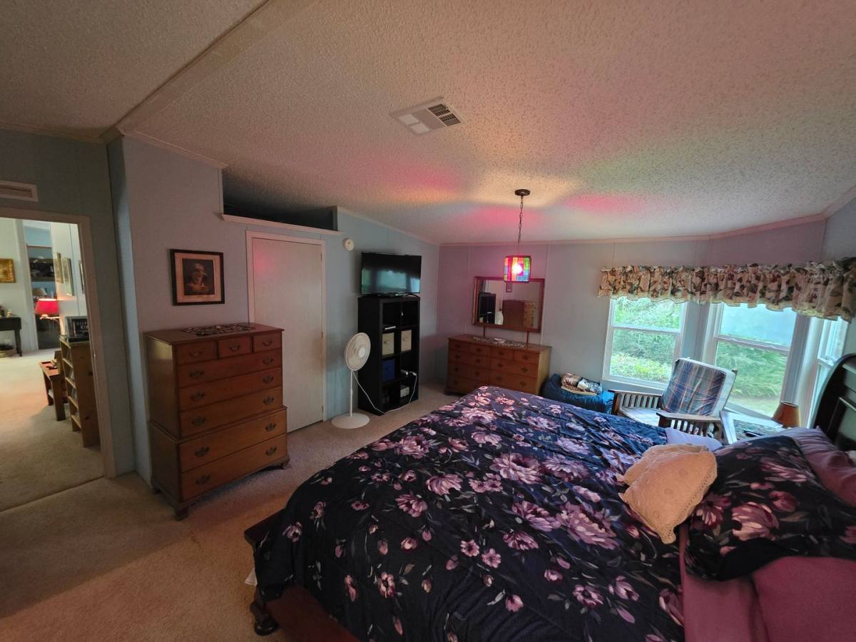 House for rent at 858 E Winnetka St, Hernando, FL 34442