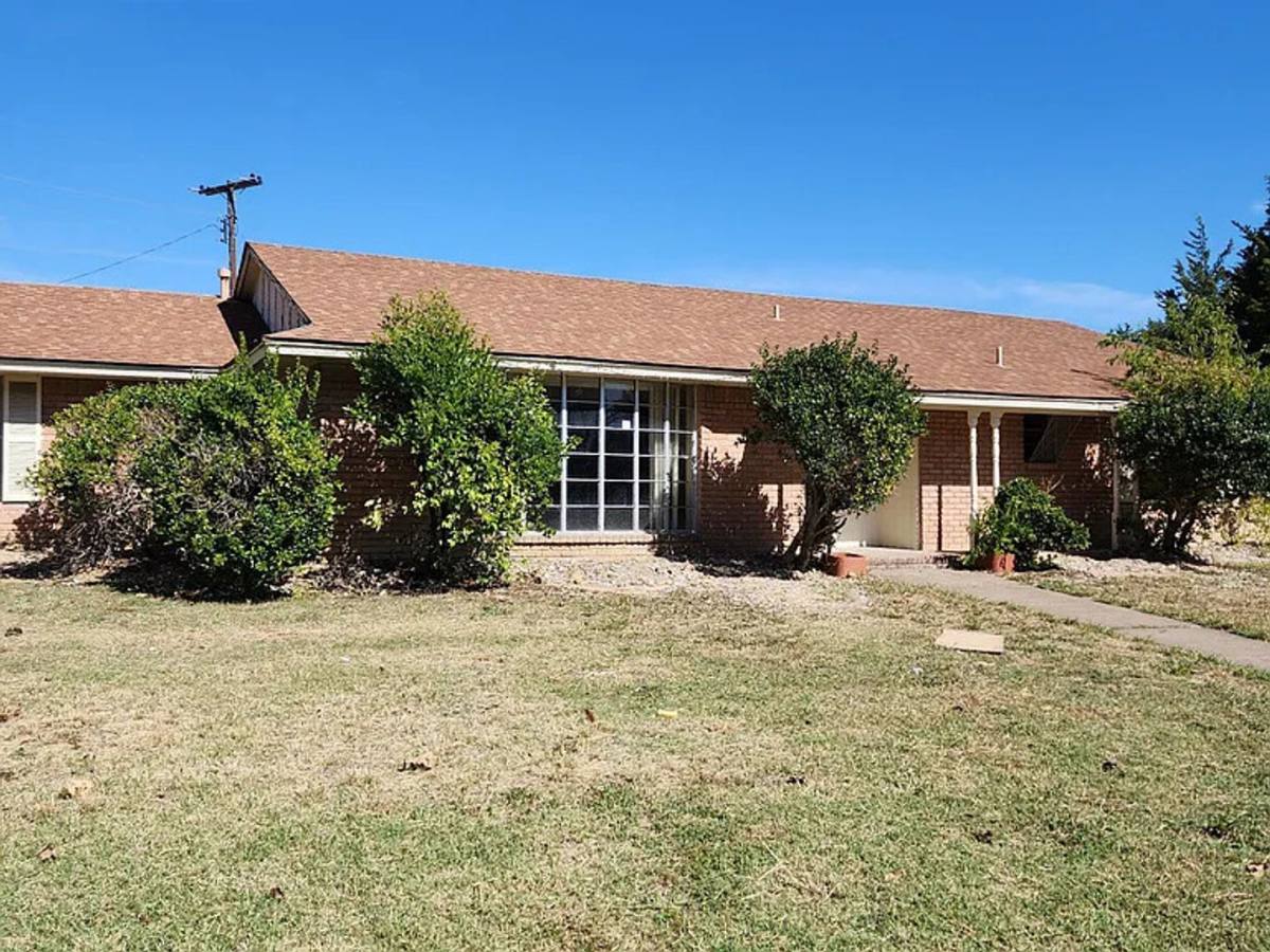 House for rent at 621 Tarryall Dr, Dallas, TX 75224