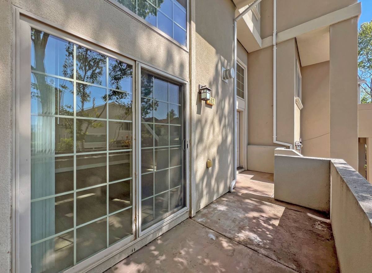 Townhouse for rent at 562 Lambert Terrace, Fremont, CA 94536