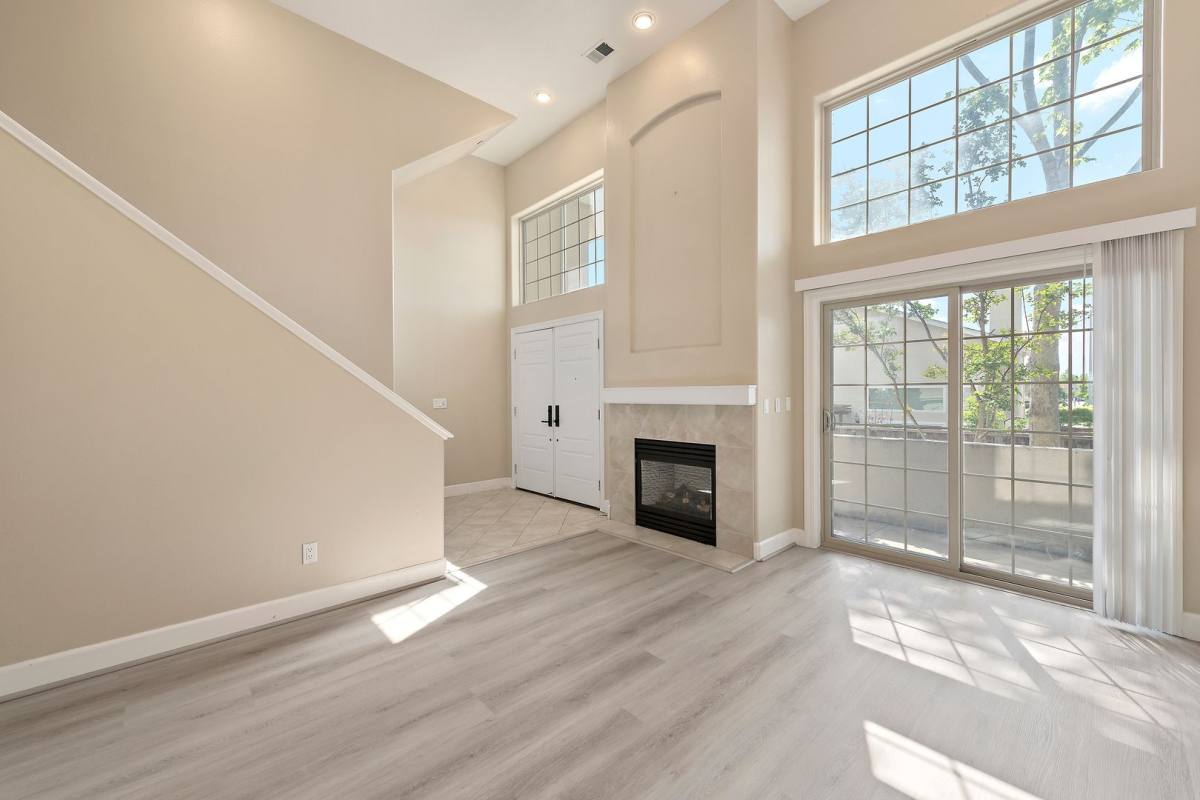 Townhouse for rent at 562 Lambert Terrace, Fremont, CA 94536
