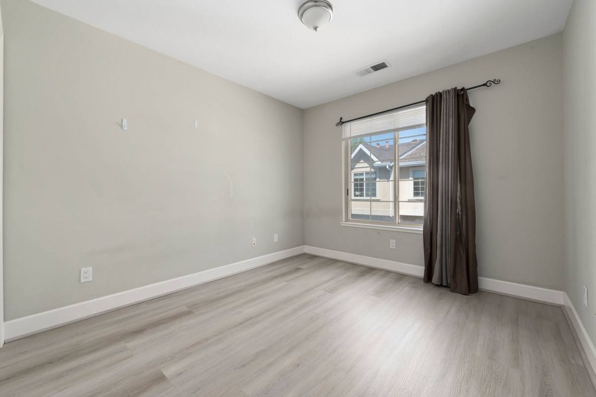 Townhouse for rent at 562 Lambert Terrace, Fremont, CA 94536