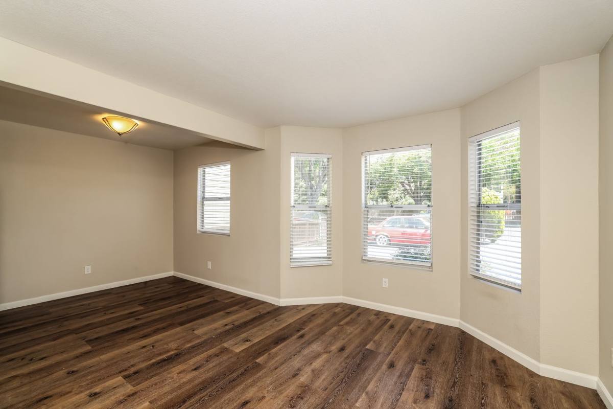 House for rent at 5851 Vallejo St, Emeryville, CA 94608