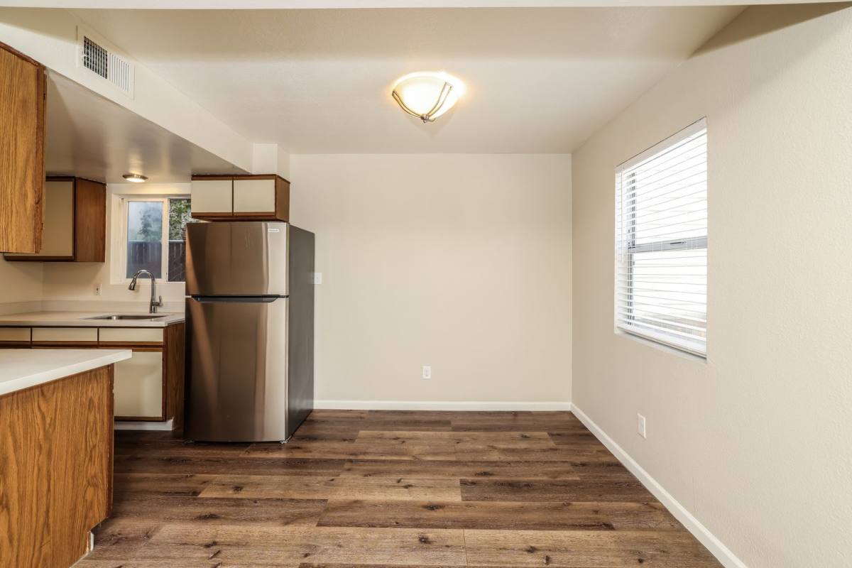 House for rent at 5851 Vallejo St, Emeryville, CA 94608