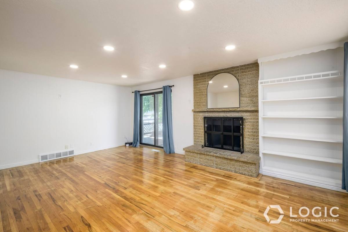 Apartment for rent at 759 N Riverside Dr #UPSTAIRS, Salt Lake City, UT 84116