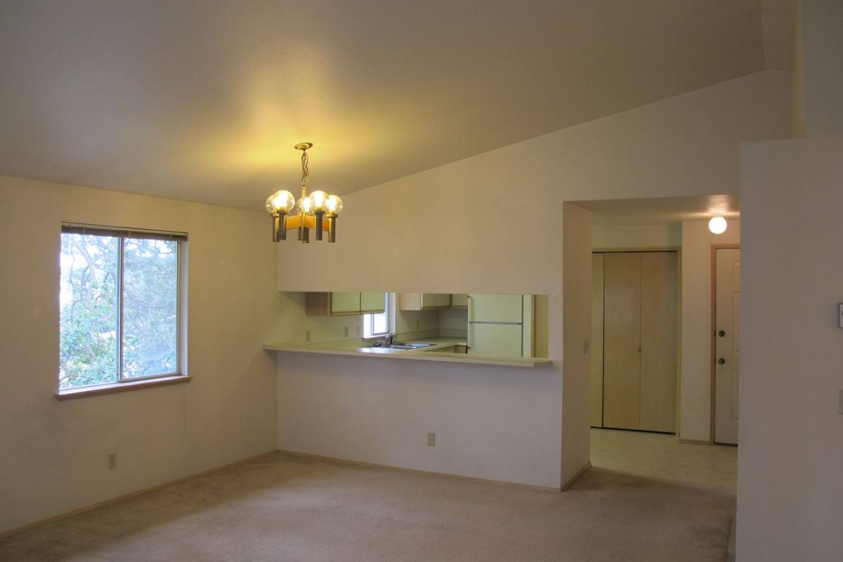 Apartment for rent at 950 Ireland, Oak Harbor, WA 98277