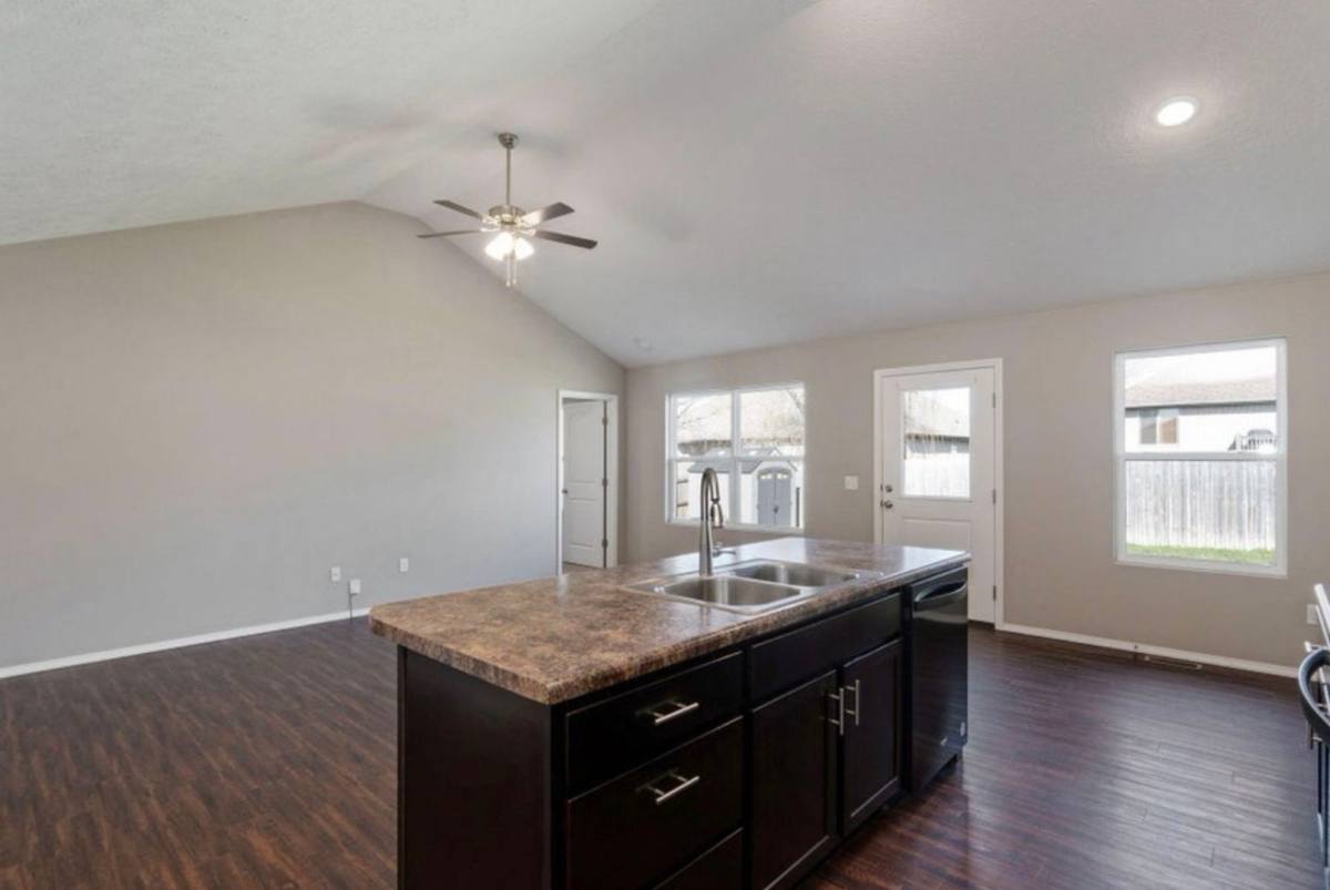 House for rent at 1450 S Olde Savannah Ave, Republic, MO 65738