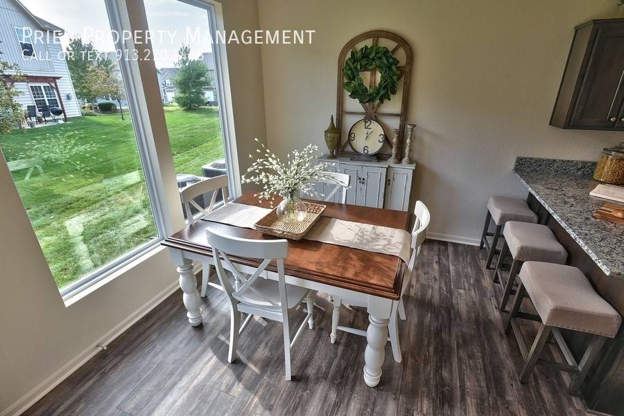 Townhouse for rent at 8853 Inkster St, Lenexa, KS 66227