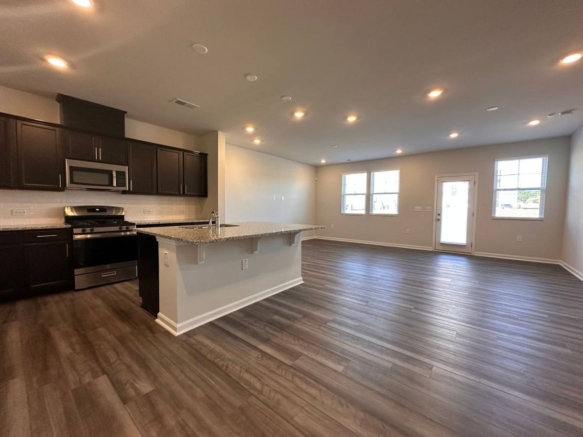 Townhouse for rent at 5927 Woodlawn Dr, Durham, NC 27703