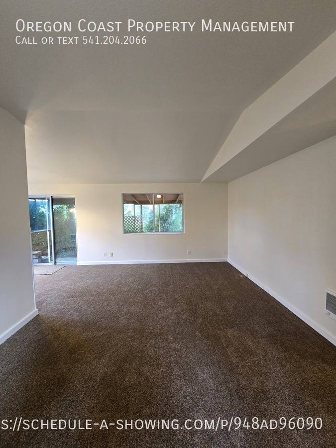 House for rent at 765 SE Bird Ave, Waldport, OR 97394