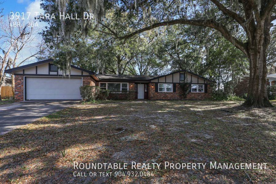 House for rent at 3917 Tara Hall Dr, Jacksonville, FL 32277