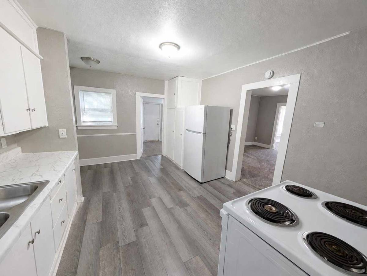 House for rent at 911 NW 98th St, Oklahoma City, OK 73114