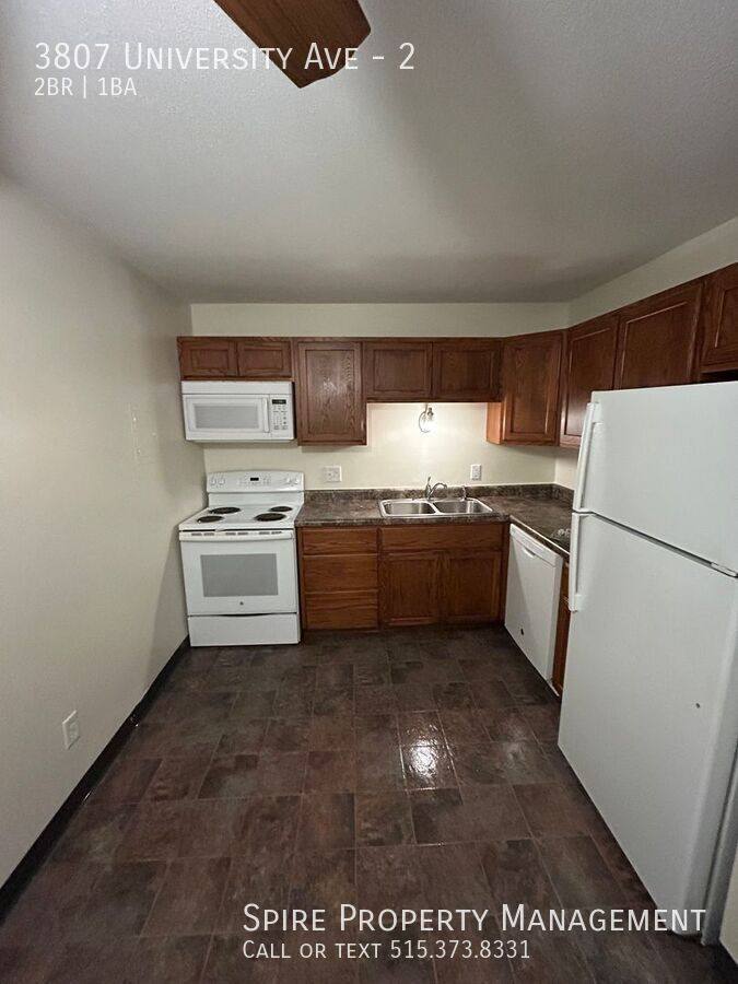 Apartment for rent at 3807 University Ave #2, Des Moines, IA 50311