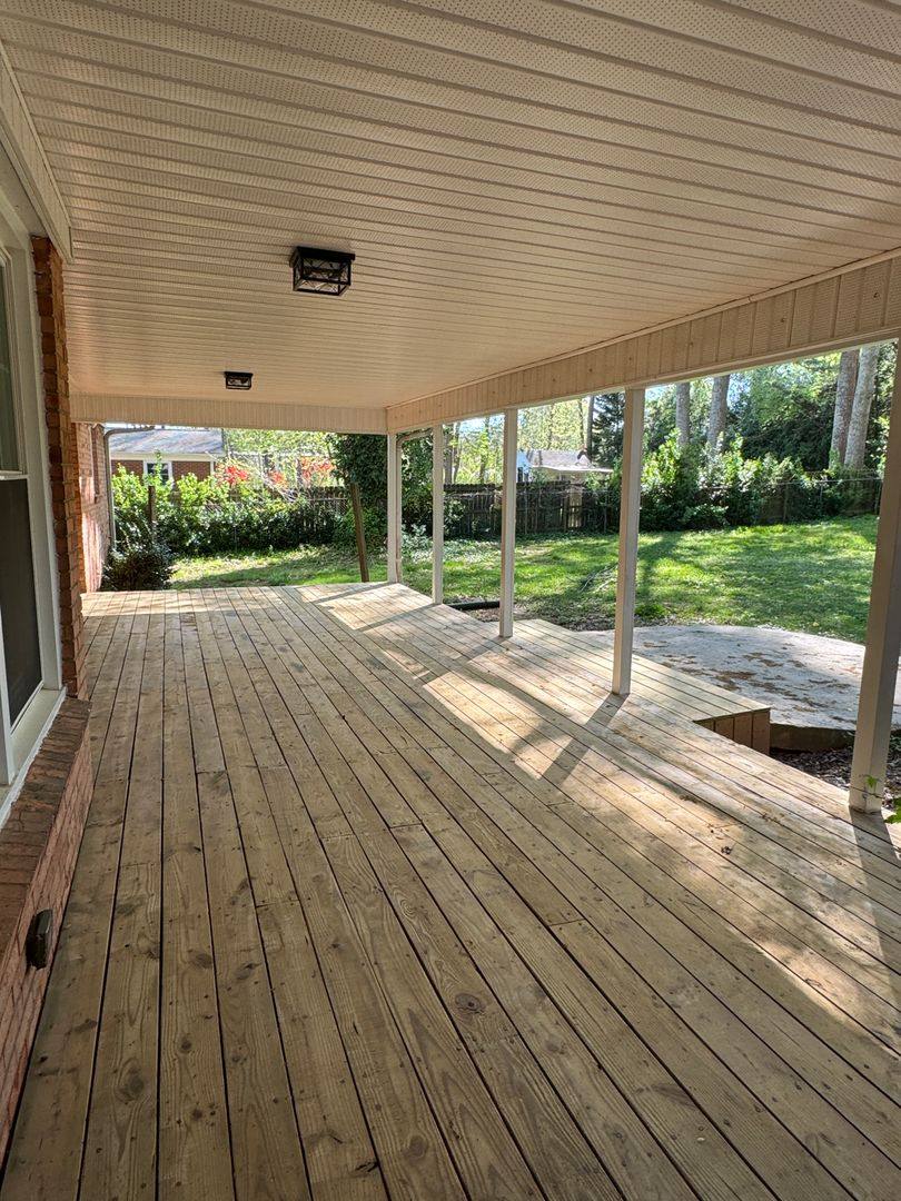 House for rent at 1002 S Main St, Mount Holly, NC 28120
