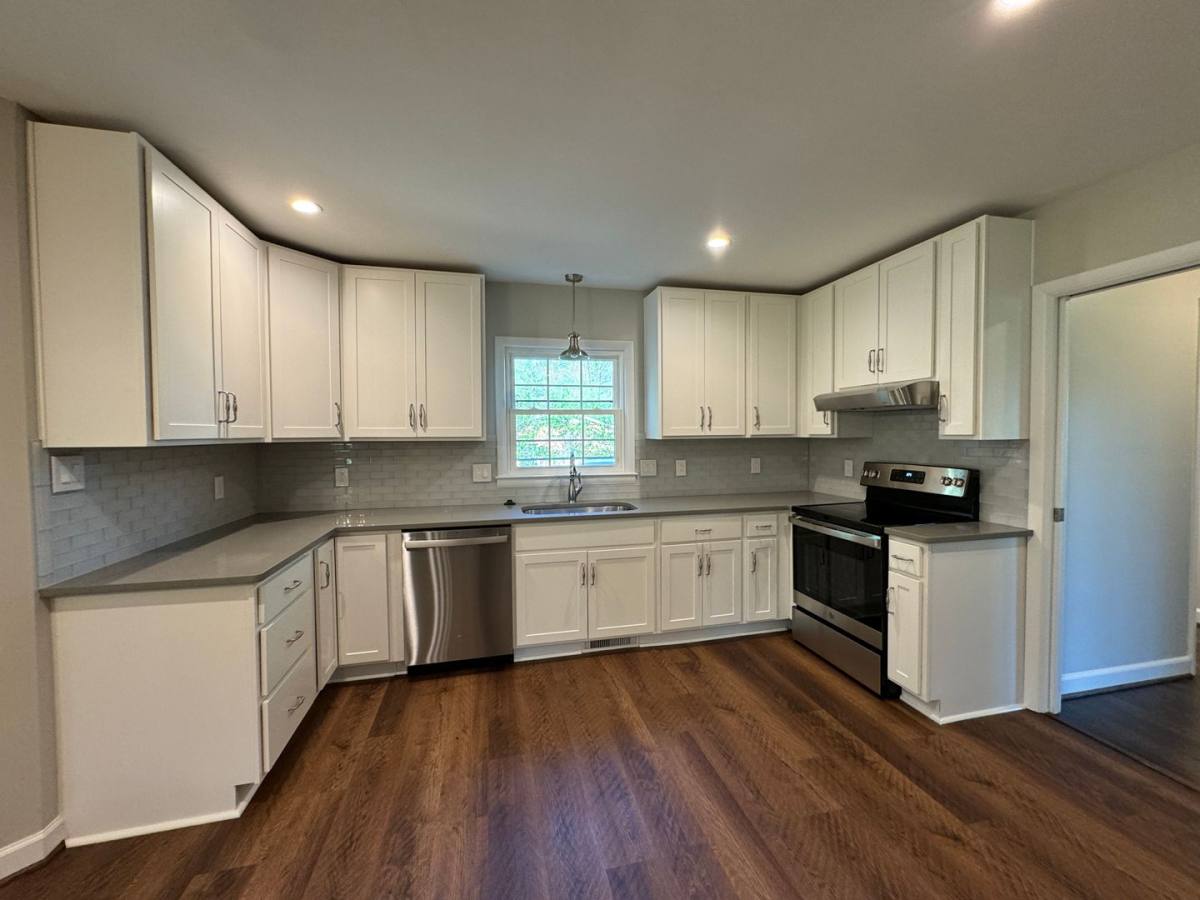 House for rent at 1002 S Main St, Mount Holly, NC 28120
