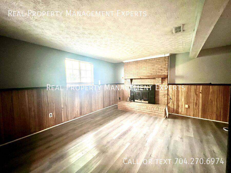 House for rent at 5120 Speyside Court, Charlotte, NC 28215