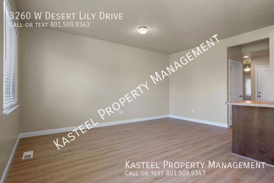 Townhouse for rent at 3260 W Desert Lily Dr, Lehi, UT 84043